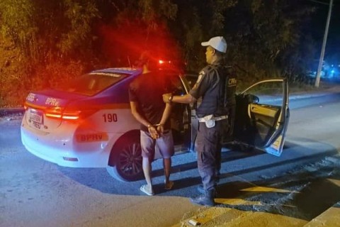 CPRv prende foragido da Justiça no bairro João Bonito.